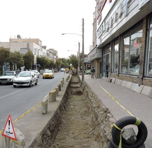 عمران شهری بدون تعطیلی/ جایگزینی جداول قدیمی خیابان امام محمد باقر با جداول نو